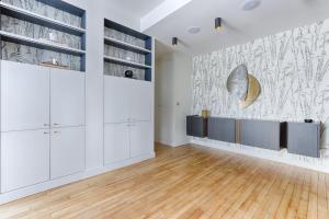 Luxury apartment at heart of Paris