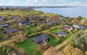 Cozy Home In Struer With Wifi