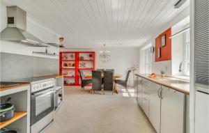 Stunning Home In Grenaa With Wifi
