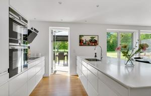 Awesome Home In Glesborg With Sauna