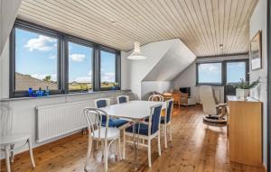 Gorgeous Home In Læsø With Kitchen