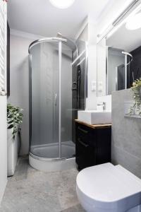 Monochrome Suites Lazienki Park