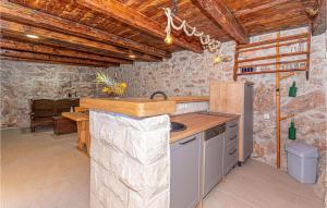 2 Bedroom Beautiful Home In Milinkovica