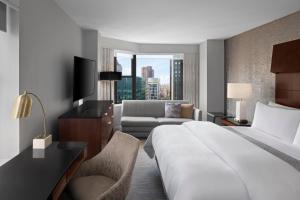 Premium King, Larger Guest room, 1 King, Sofa bed room in The Westin New York Grand Central