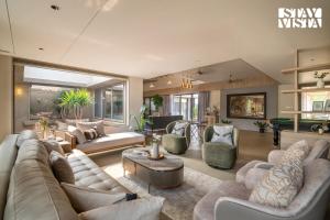 StayVista at Solaris with Pool, Lawn & BBQ