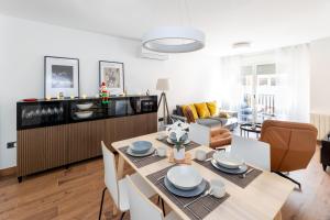 - Góngora Comfort Luxury Suites -