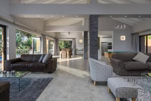 San Lameer villa 5909 - 4 Bedroom Premier - 8 pax - San Lameer Rental Agency