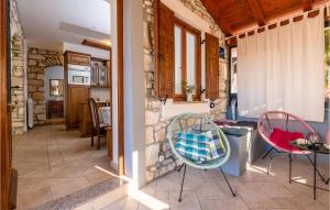 4 Bedroom Nice Home In Vlasici - Krsan