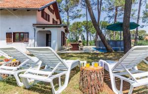 Two-Bedroom Holiday Home In Vodnjan