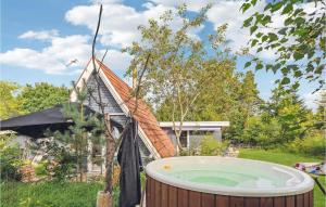 3 Bedroom Stunning Home In Ebeltoft