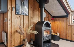 Nice Home In Harboøre With Wifi