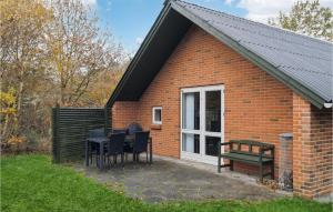 Lovely Home In Hurup Thy With Wifi