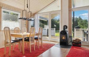 3 Bedroom Gorgeous Home In Ebeltoft