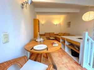 Appartement avec terrasse tropezienne, Aups