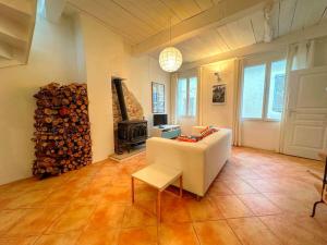 Appartement avec terrasse tropezienne, Aups