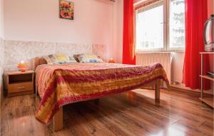 Amazing Apartment In Valbandon With Wifi