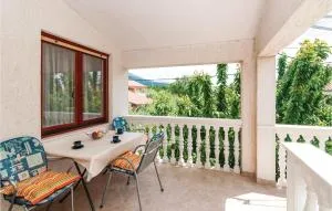 Two-Bedroom Apartment In Krusevo - Bašić