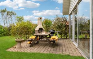 3 Bedroom Beautiful Home In Spøttrup