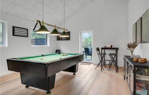 Gorgeous Home In Blokhus With Jacuzzi