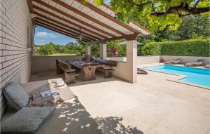 4 Bedroom Gorgeous Home In Katun Lindarski 