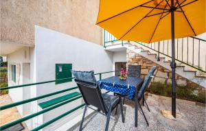 Lovely Apartment In Pula With Wifi