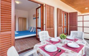 2 Bedroom Beautiful Apartment In Rabac 