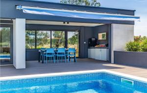 Cozy Home In Valbandon With Wifi