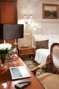 Deluxe Double Room room in Hotel Capitulum