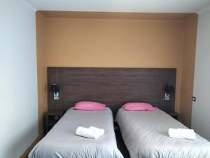 Hotels Hotel La Pierre Bleue : photos des chambres