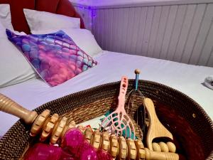 Coquillages et crustacés, Netflix baignoire îlot chez Ivona Vacances