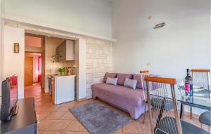 5 Bedroom Cozy Apartment In Banjole 
