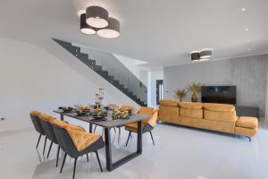 Villa Tonchi 3 Bedroom Private Pool BBQ & Garden