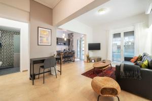 Athens Lycabettus hill, 2 bd apt- Apokafkon