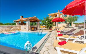 Beautiful Home In Golubovo