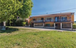 Gorgeous Apartment In Visnjan With Wifi 