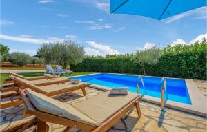 3 Bedroom Beautiful Home In Visnjan 