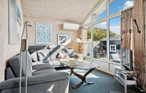 Lovely Home In Ringkøbing With Wifi