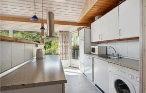 Lovely Home In Ringkøbing With Wifi