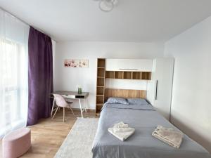 Chic Studio with Balcony at Exigent Plaza - 05