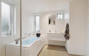 Holiday Home Kronvildtvej Brovst Ii