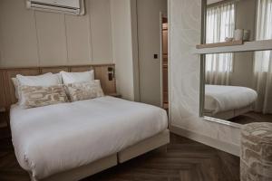 Single Room room in Hotel Oostergoo