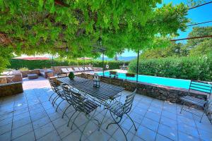 B&B / Chambres d'hotes La Bergerie Barbebelle - Piscine - Proche Tourtour - Gorges du Verdon - Lac de Sainte Croix : photos des chambres
