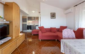 Amazing Apartment In Betiga With Wifi 