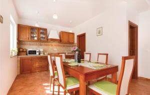 Amazing Home In Betiga With Outdoor Swimming Pool 