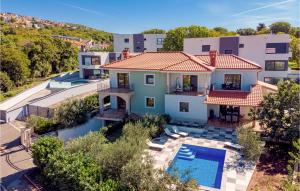 3 Bedroom Lovely Home In Kostrena