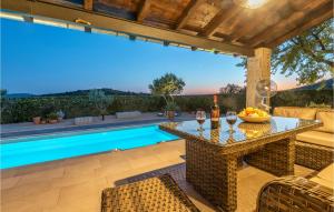 Lovely Home In Jadrija With Wifi