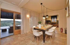 Lovely Home In Jadrija With Wifi 