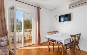 2 Bedroom Awesome Apartment In Rab