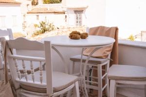 Kalon Villa -The Heart of Hydra