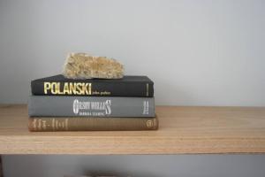 Lonsdale Street Studio Apartment